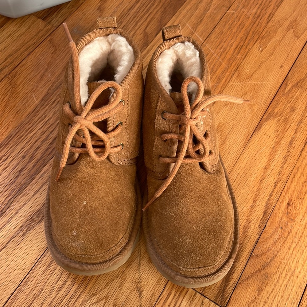 Chestnut Ugg